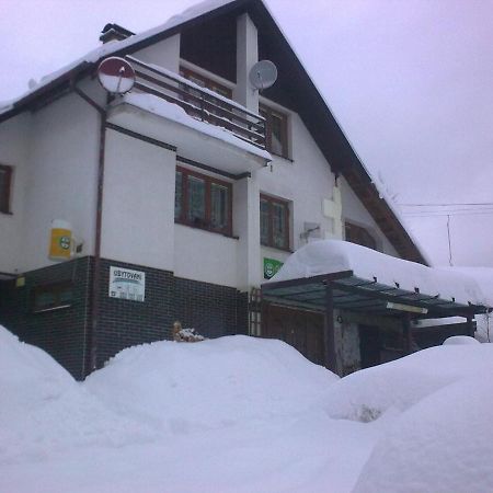Penzion Pod Paprskem Otel Staré Město Dış mekan fotoğraf
