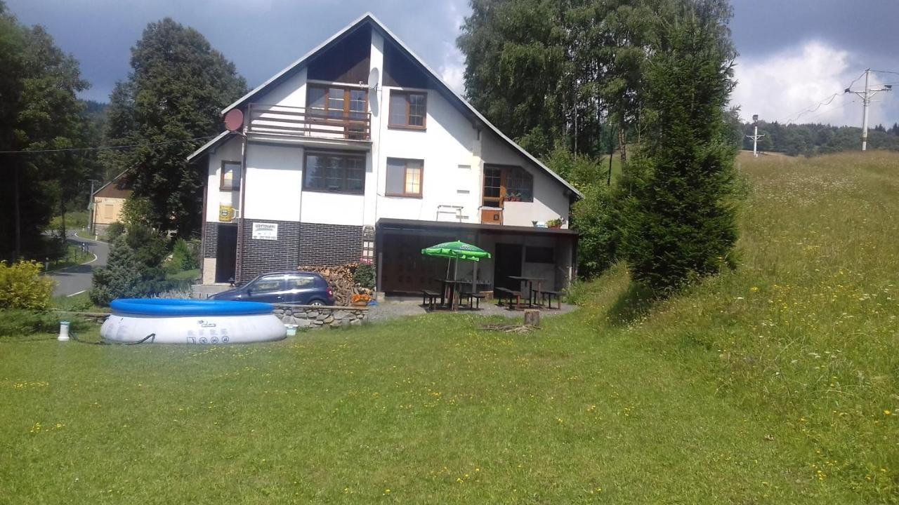 Penzion Pod Paprskem Otel Staré Město Dış mekan fotoğraf
