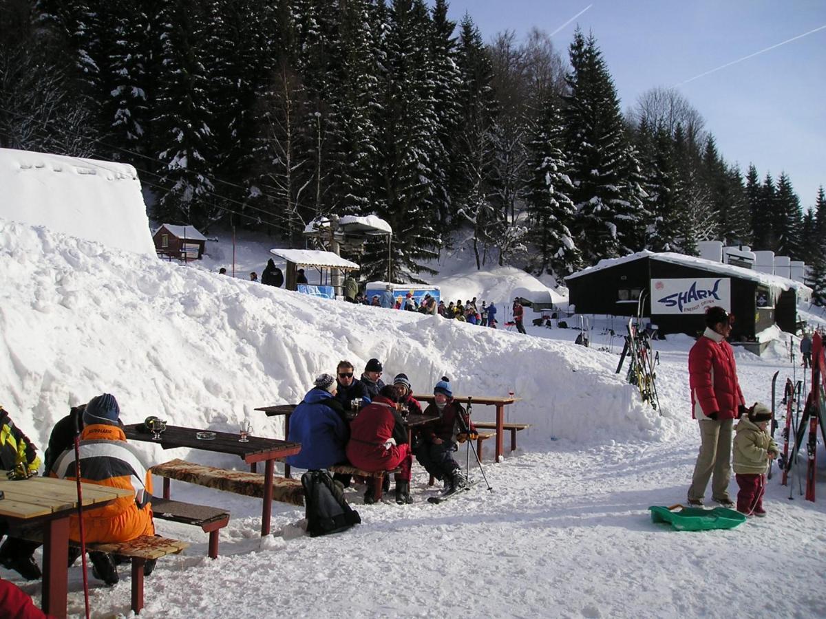 Penzion Pod Paprskem Otel Staré Město Dış mekan fotoğraf